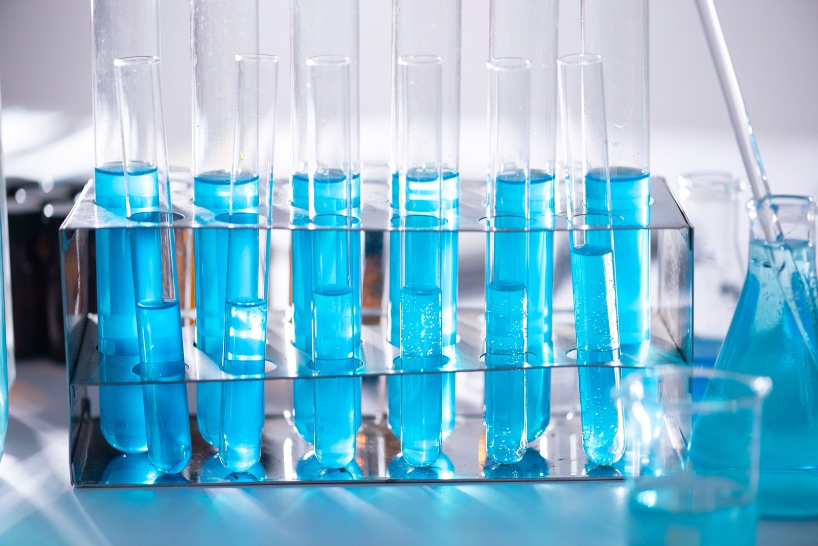 Laboratory consumables & equipment